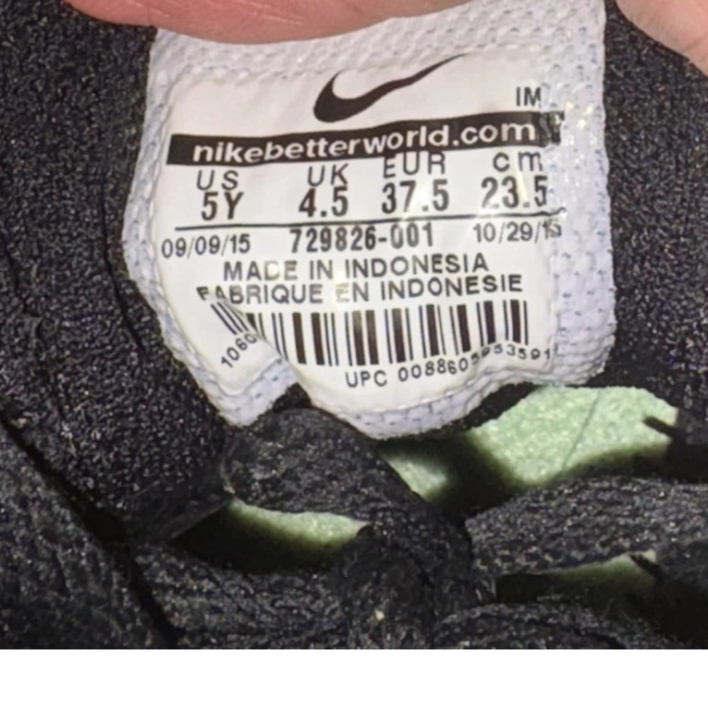 Nike SB 729825-001  SZ 5Y Women 6.5 Clutch Canvas Skateboard Black White Sneaker - Picture 6 of 7